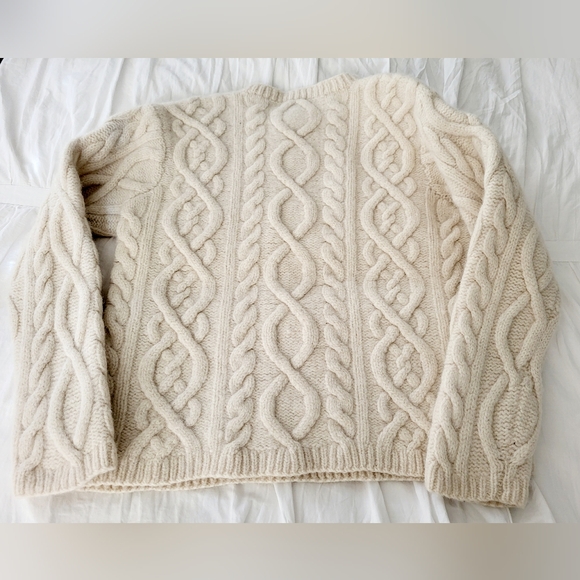 Lands' End 100% Wool Irish Fisherman Sweater - Picture 4 of 10